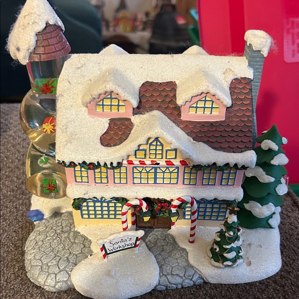 Hawthorne Village Santa’s Toy Workshop